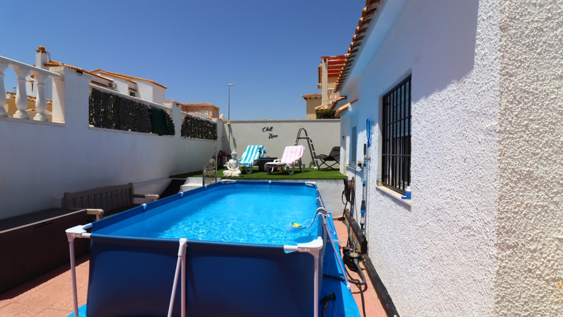 Resale - Villa -
Orihuela Costa - Villamartín
