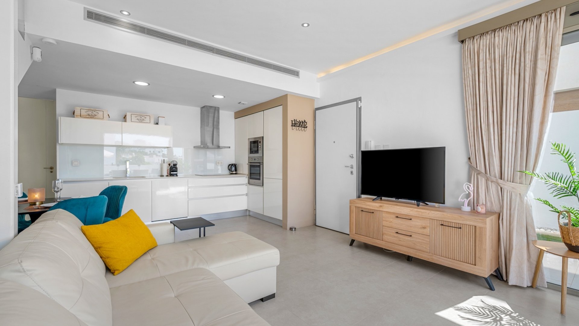 Resale - Villa -
Orihuela Costa - Villamartín
