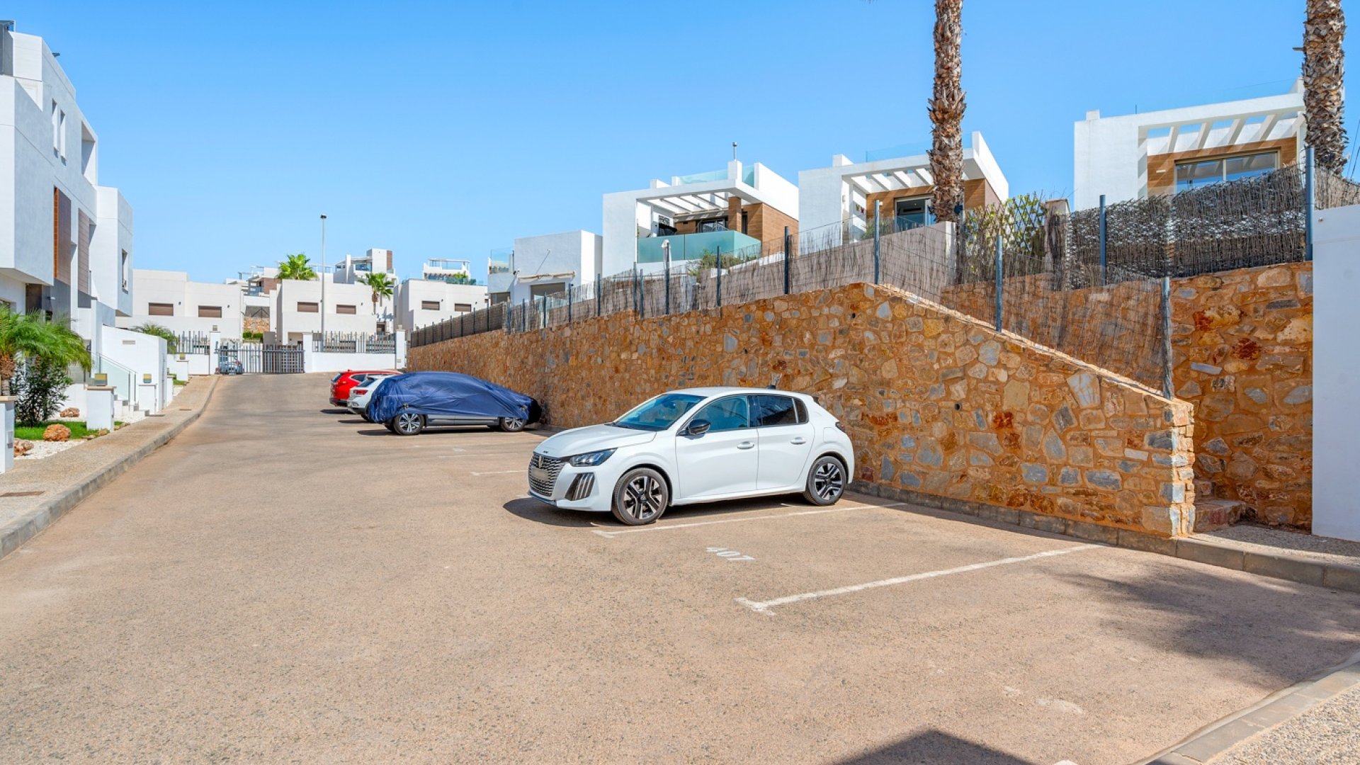 Resale - Villa -
Orihuela Costa - Villamartín