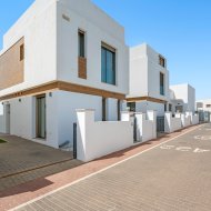 Resale - Villa -
Orihuela Costa - Villamartín
