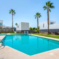 Resale - Villa -
Orihuela Costa - Villamartín