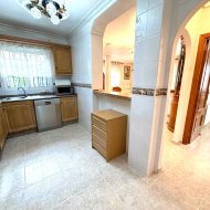 Resale - Villa -
Orihuela Costa - Villamartín