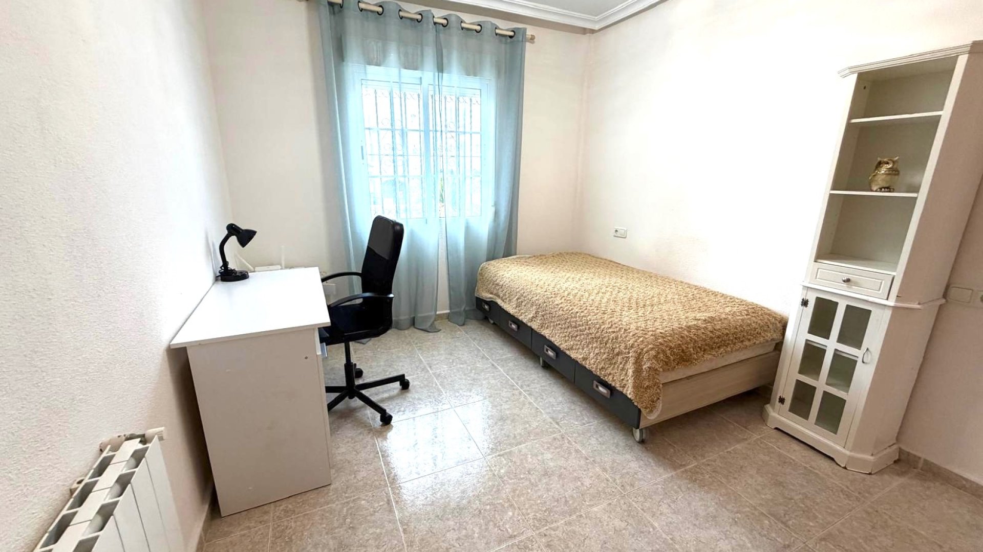 Resale - Villa -
Orihuela Costa - Villamartín
