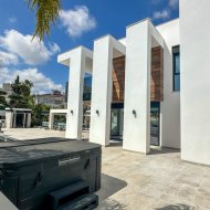 Resale - Villa -
Orihuela Costa - Villamartín