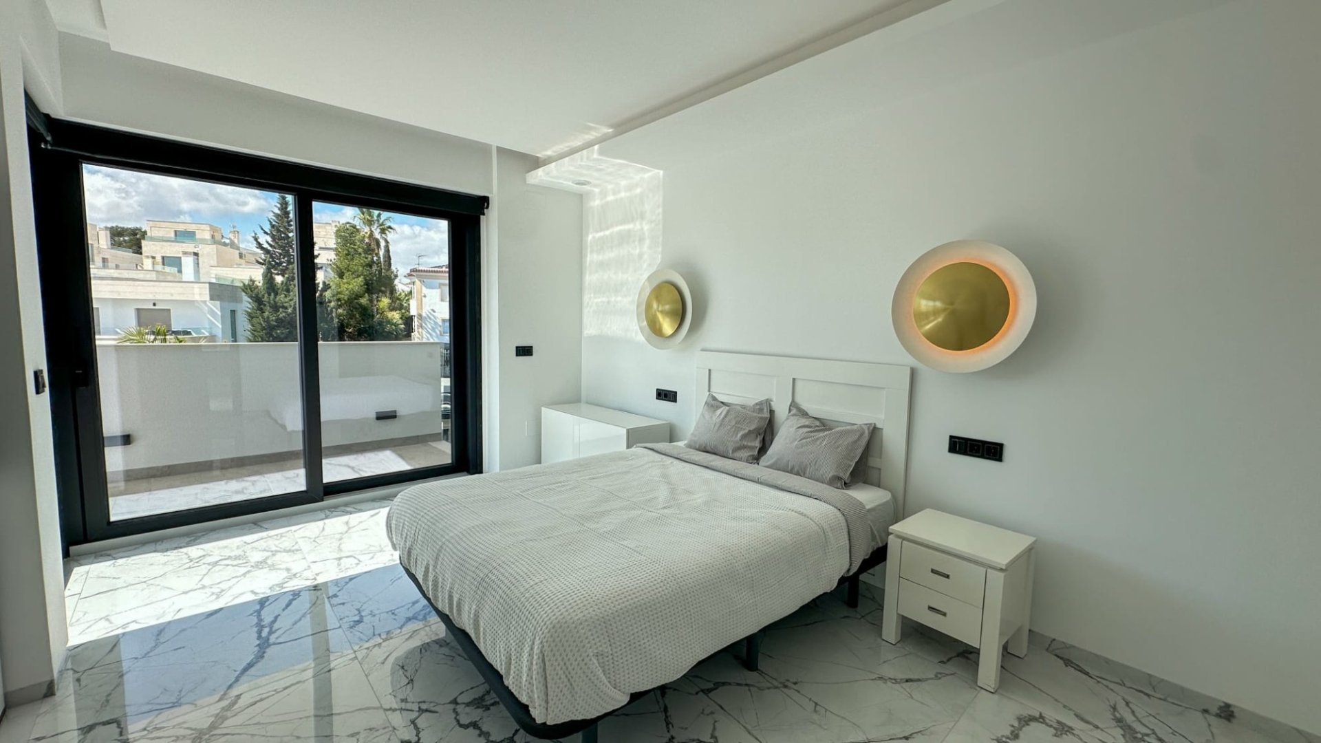 Resale - Villa -
Orihuela Costa - Villamartín