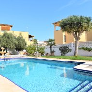 Resale - Villa -
Orihuela Costa - Villamartín