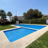 Resale - Villa -
Orihuela Costa - Villamartín