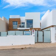 Resale - Villa -
Orihuela Costa - Villamartín
