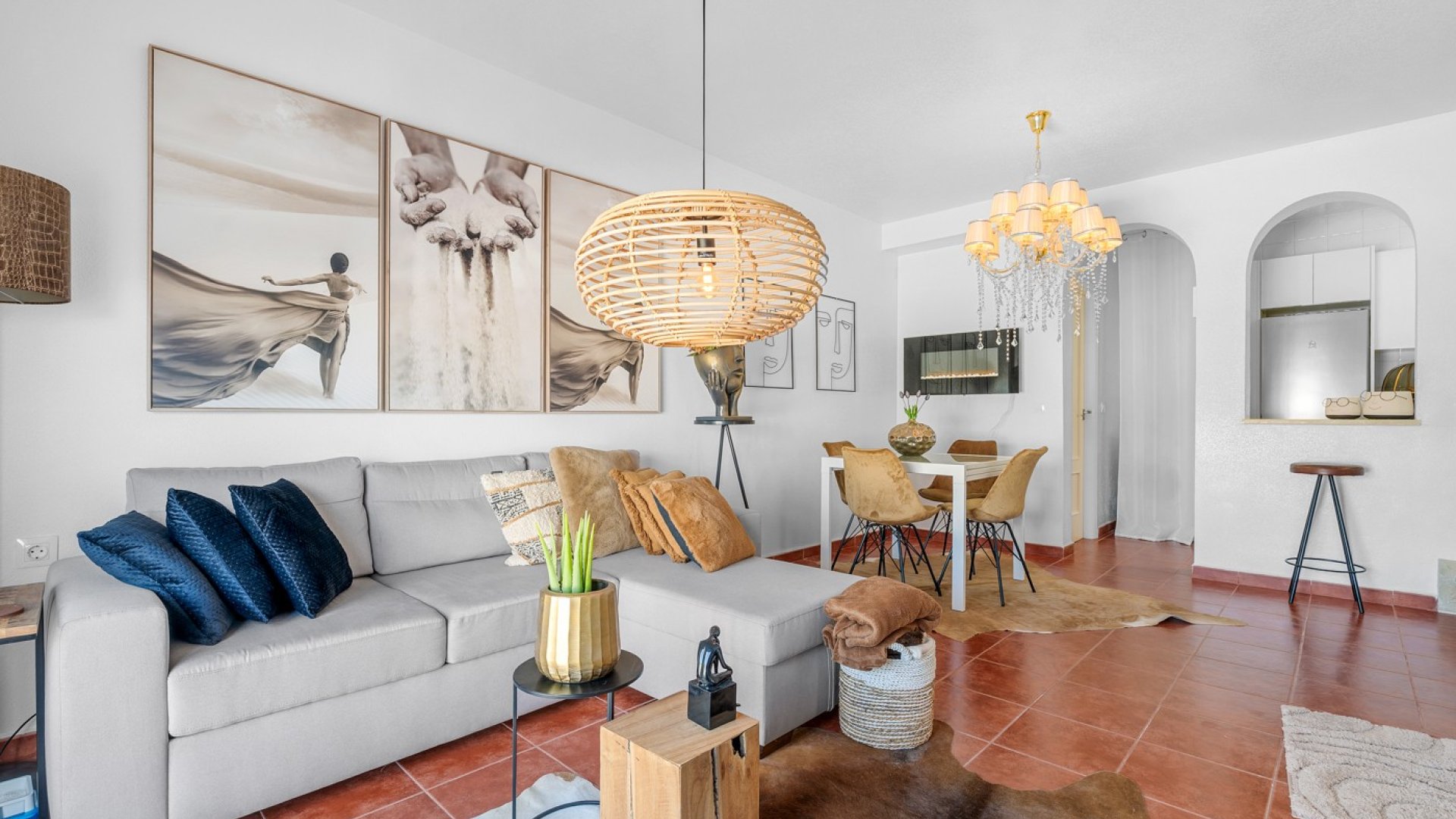 Resale - Villa -
Orihuela Costa - Villamartín