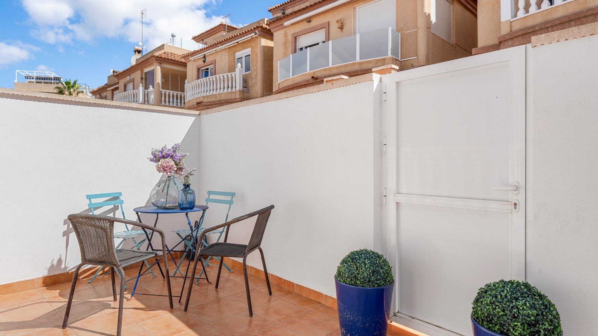 Resale - Villa -
Orihuela Costa - Villamartín