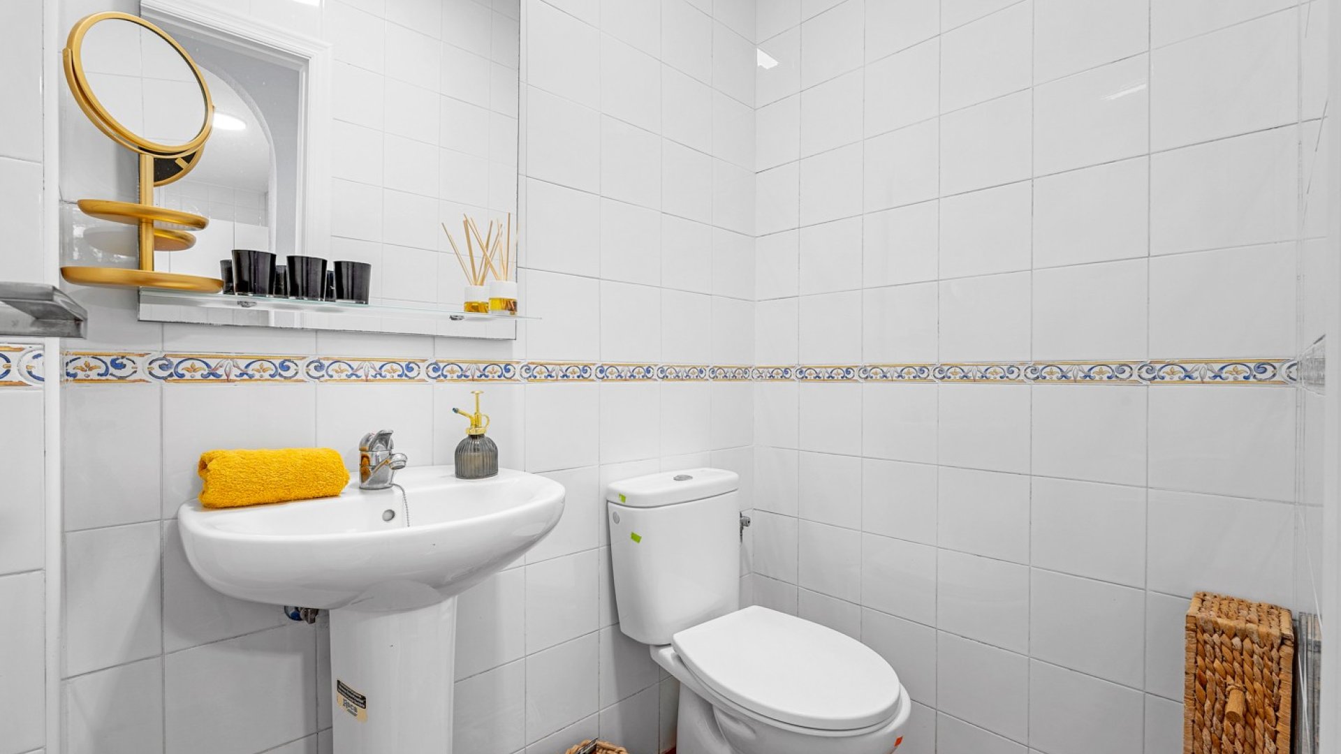 Resale - Villa -
Orihuela Costa - Villamartín