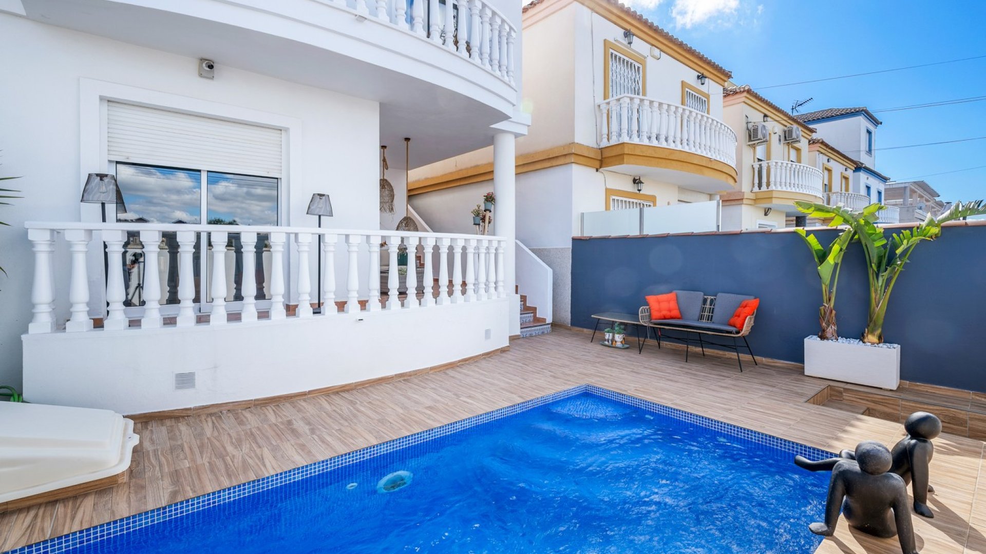 Resale - Villa -
Orihuela Costa - Villamartín