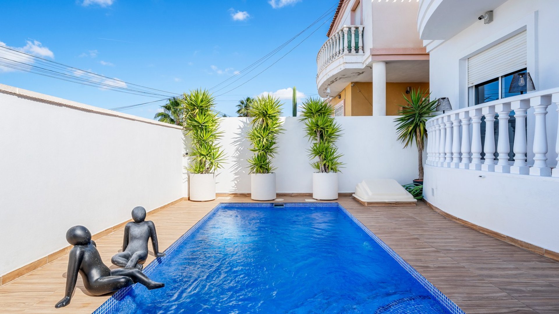 Resale - Villa -
Orihuela Costa - Villamartín