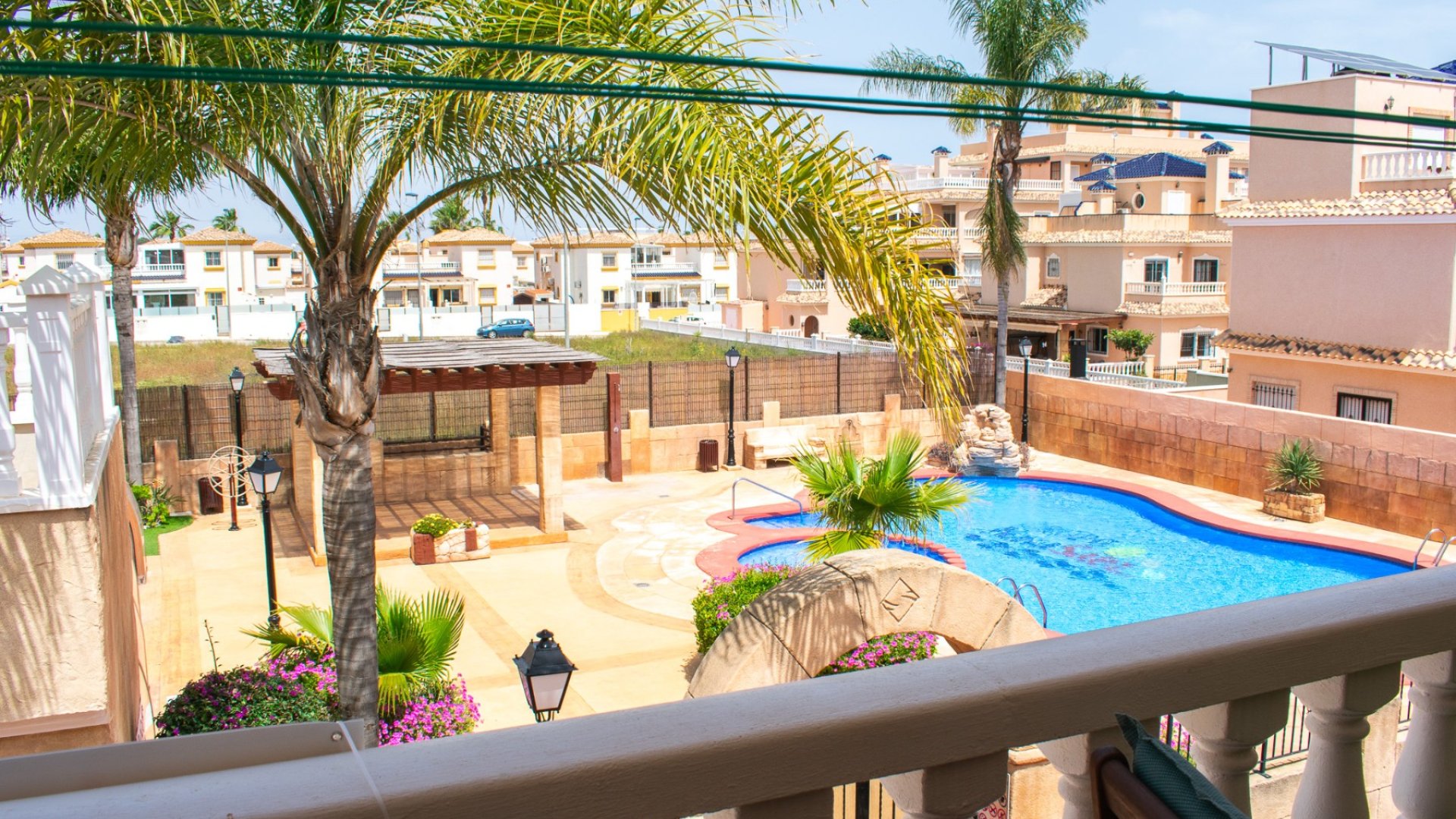 Resale - Villa -
Orihuela Costa - Villamartín