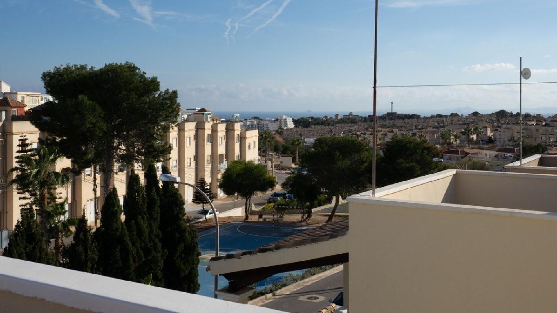 Resale - Villa -
Orihuela Costa - Villamartín