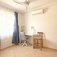 Resale - Villa -
Orihuela Costa - Villamartín