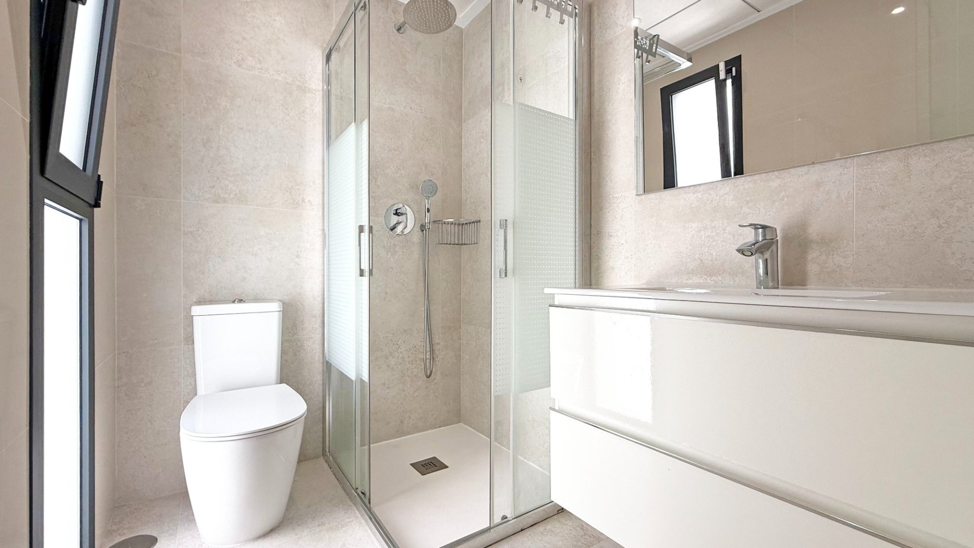 Resale - Villa -
Orihuela Costa - Villamartín