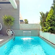 Resale - Villa -
Orihuela Costa - Villamartín