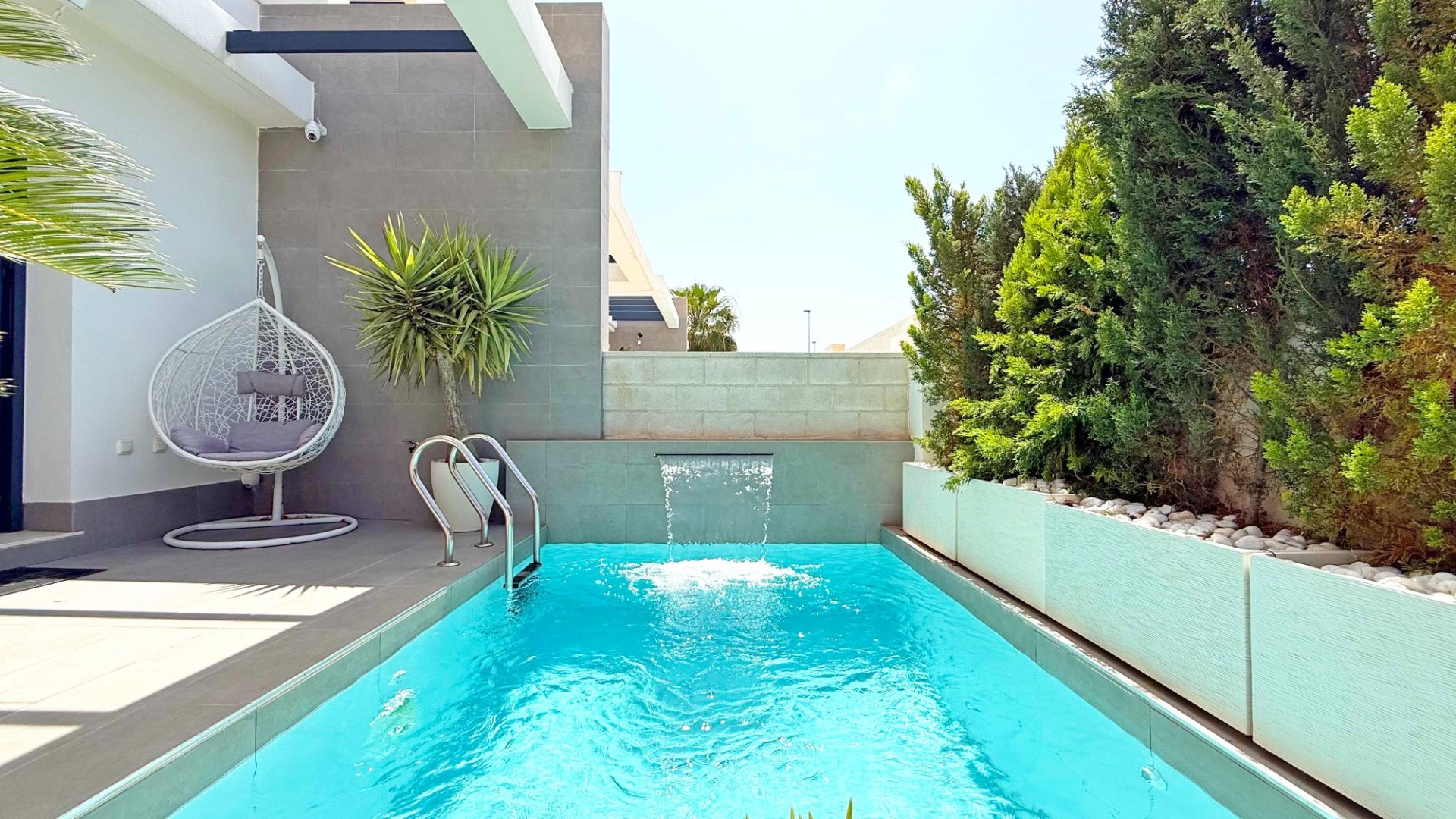 Resale - Villa -
Orihuela Costa - Villamartín