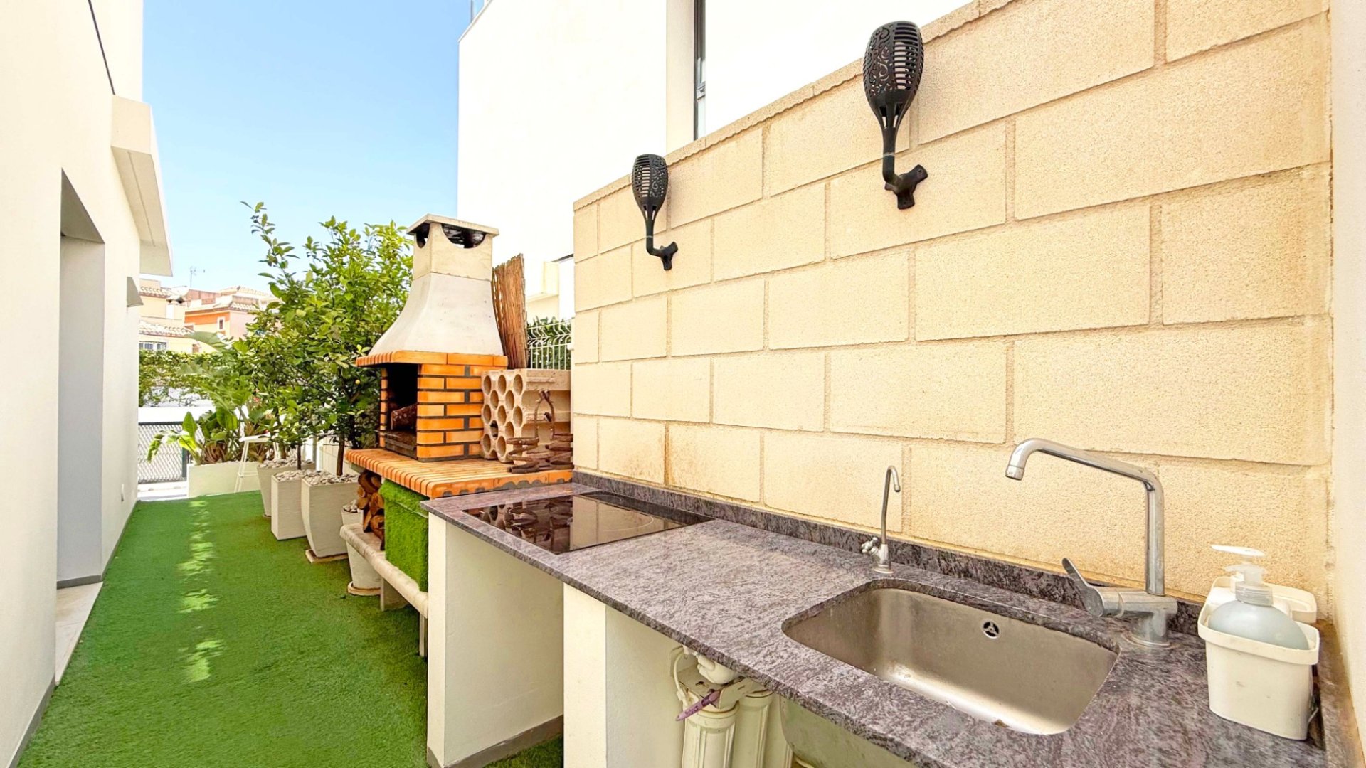 Resale - Villa -
Orihuela Costa - Villamartín