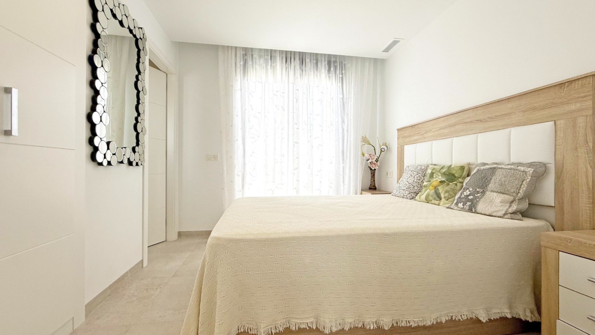 Resale - Villa -
Orihuela Costa - Villamartín