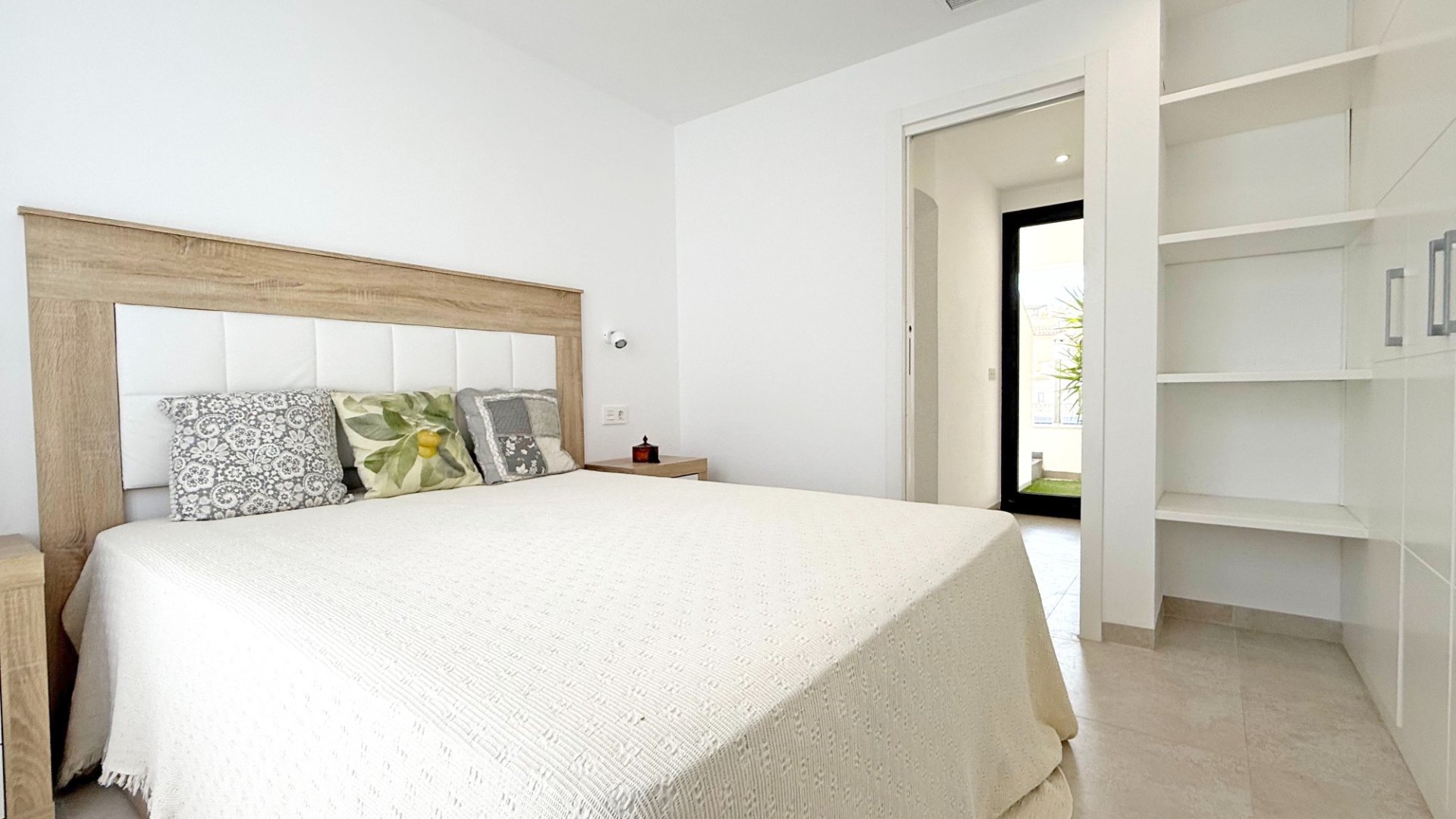 Resale - Villa -
Orihuela Costa - Villamartín
