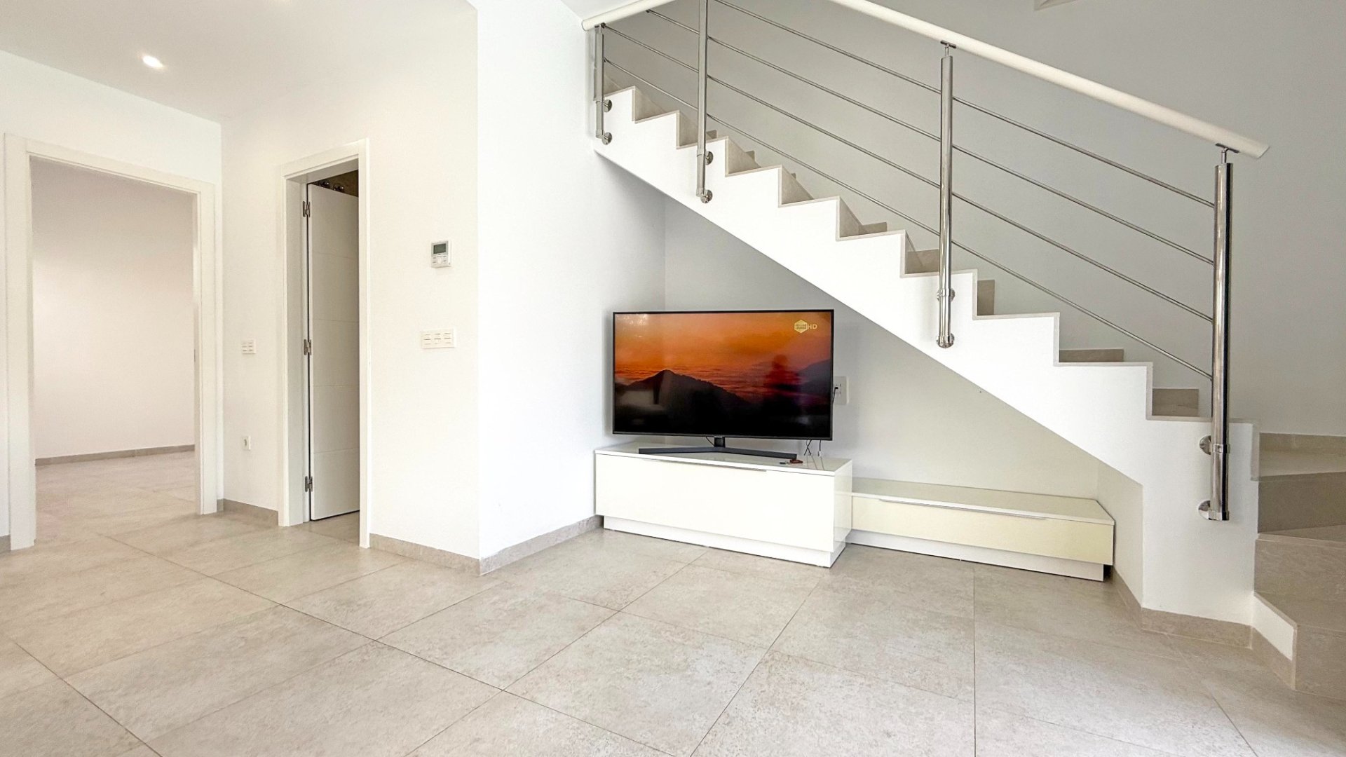 Resale - Villa -
Orihuela Costa - Villamartín