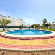Resale - Villa -
Orihuela Costa - Villamartín