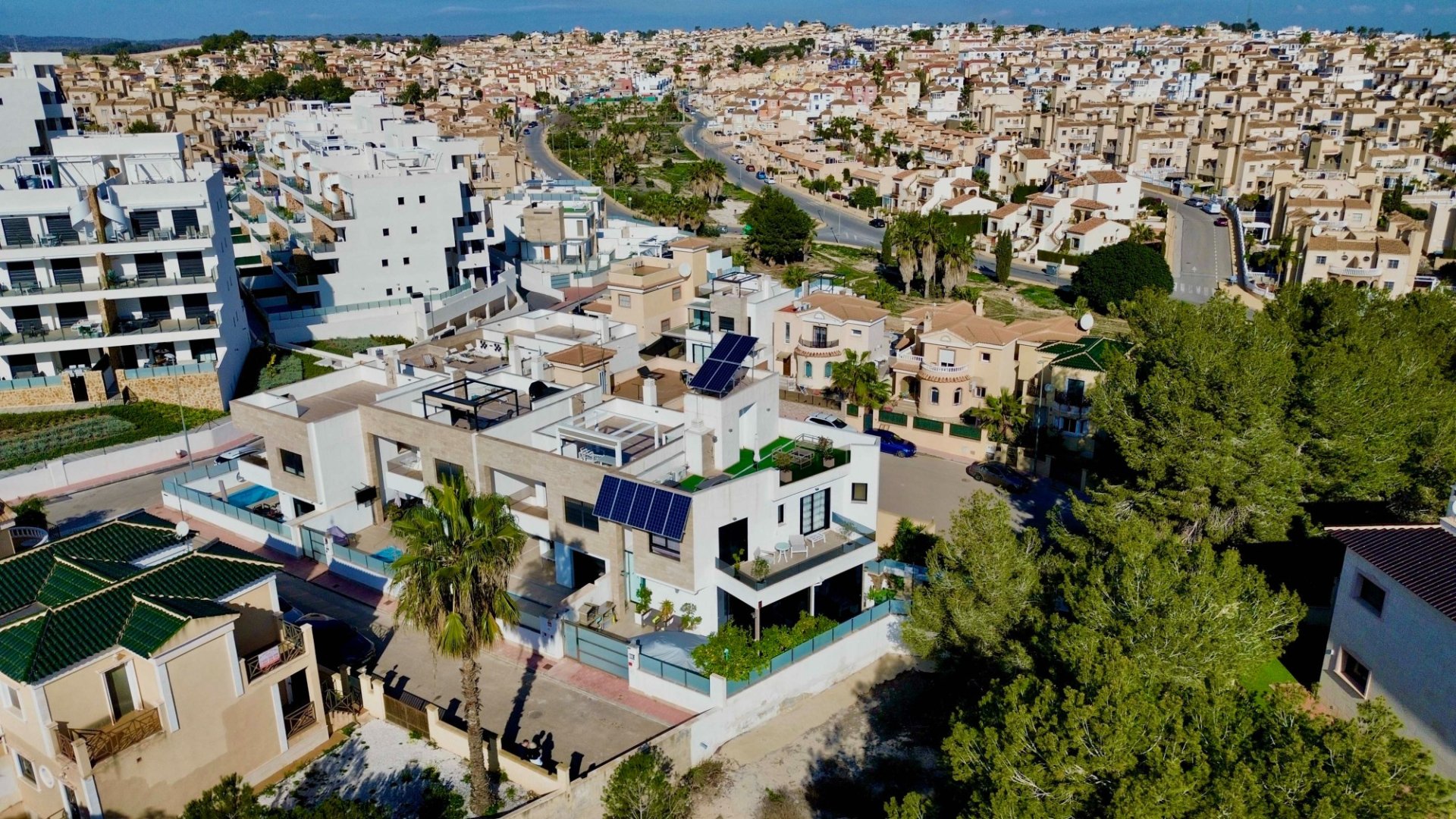 Resale - Villa -
Orihuela Costa - Villamartín