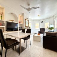 Resale - Villa -
Orihuela Costa - Villamartín