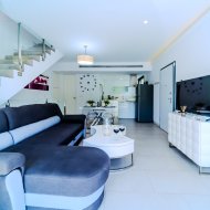 Resale - Villa -
Orihuela Costa - Villamartín