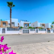 Resale - Villa -
Orihuela Costa - Villamartín