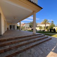 Resale - Villa -
Orihuela Costa