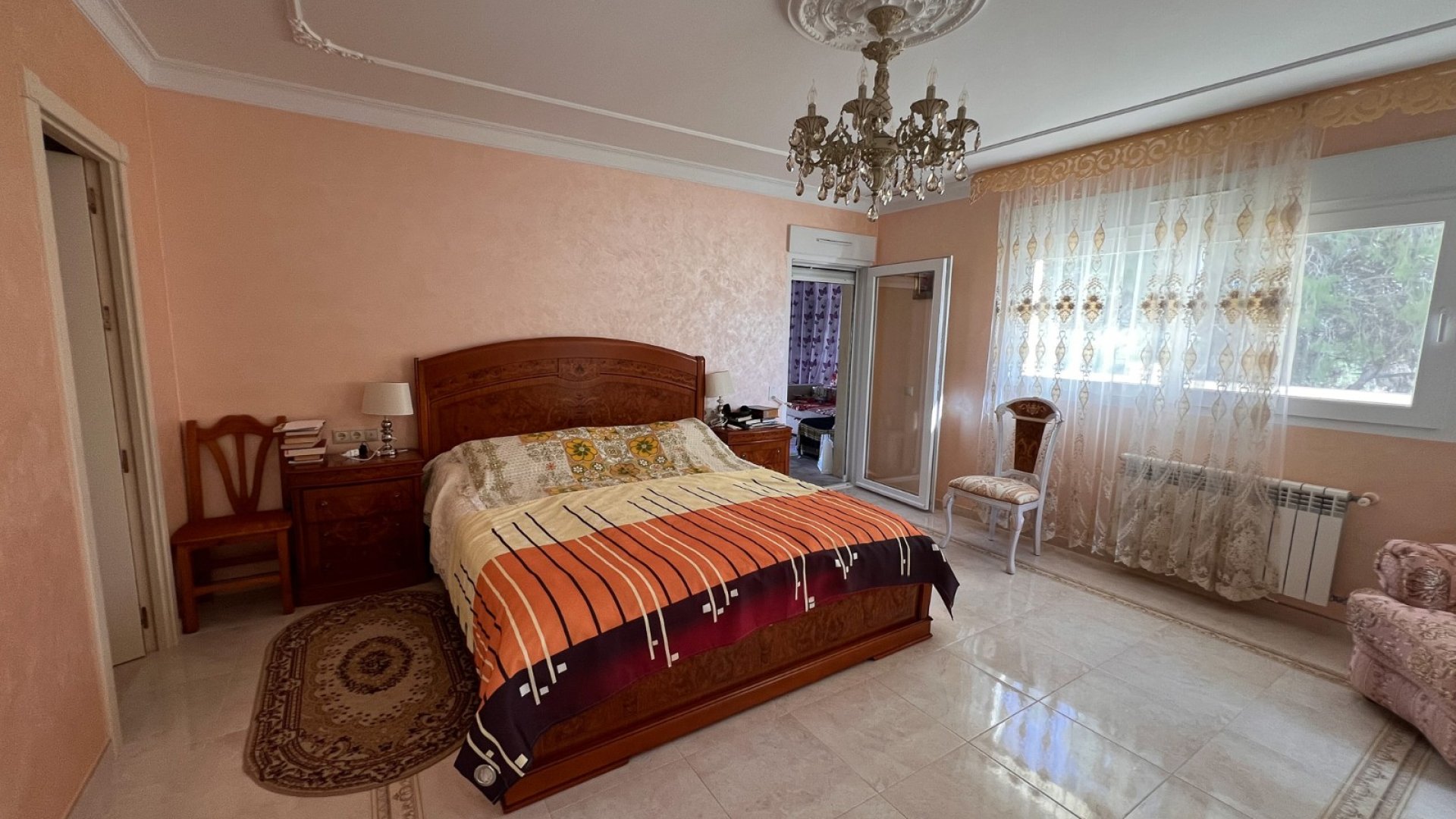 Resale - Villa -
Orihuela Costa