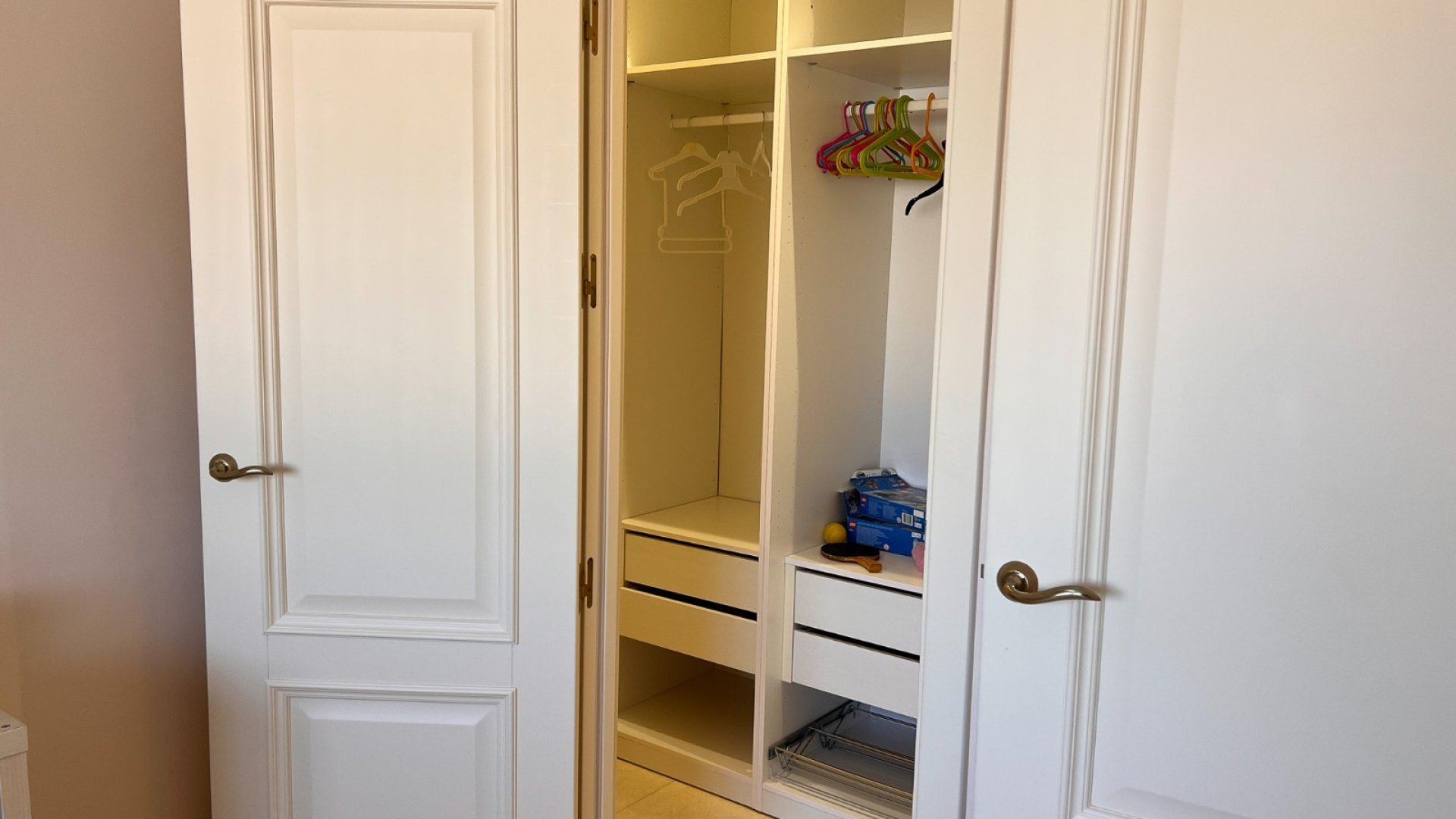 Resale - Villa -
Orihuela Costa