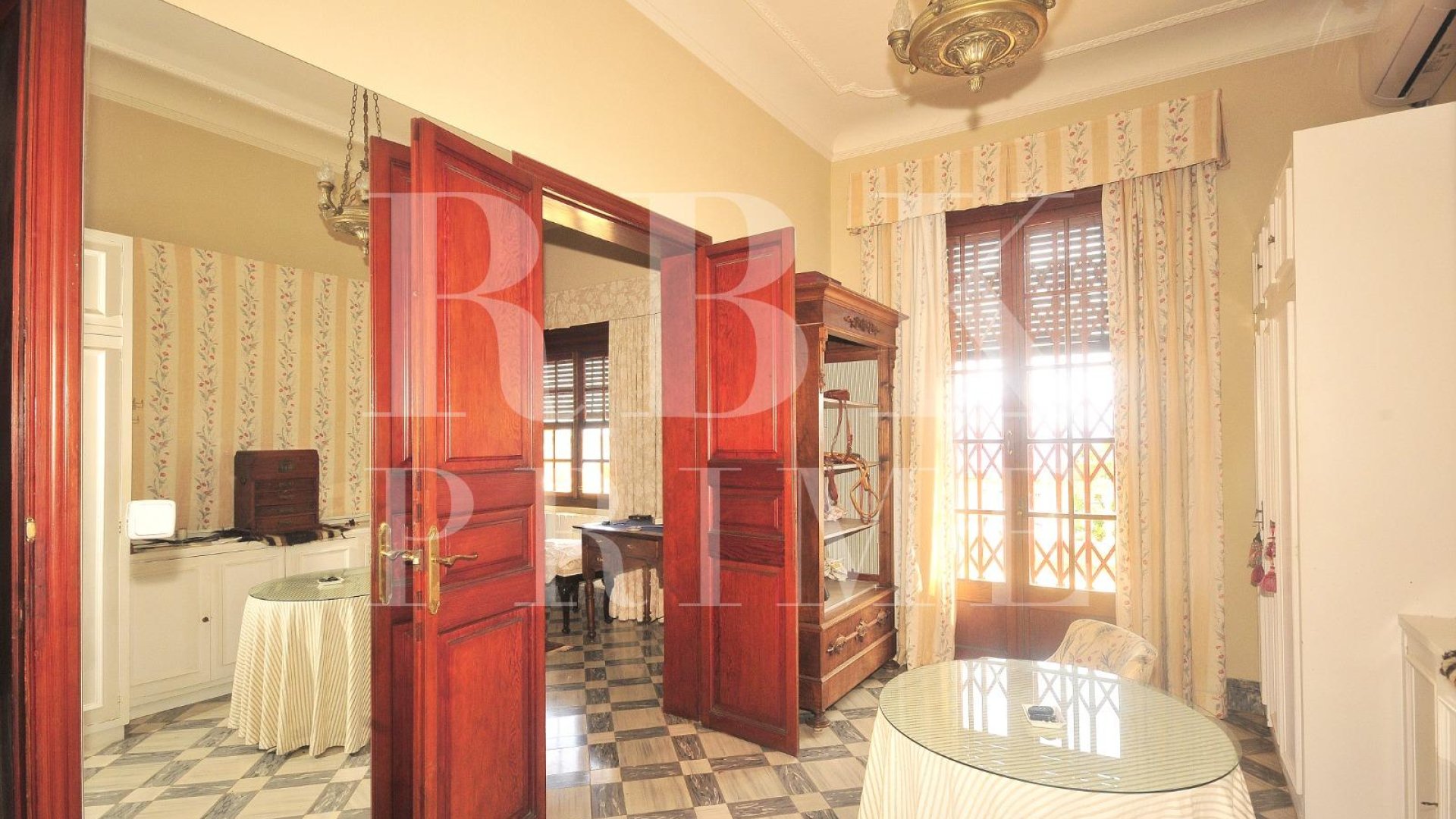 Resale - Villa -
Palma - Palma urbano
