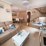 Resale - Villa -
Pilar de la Horadada