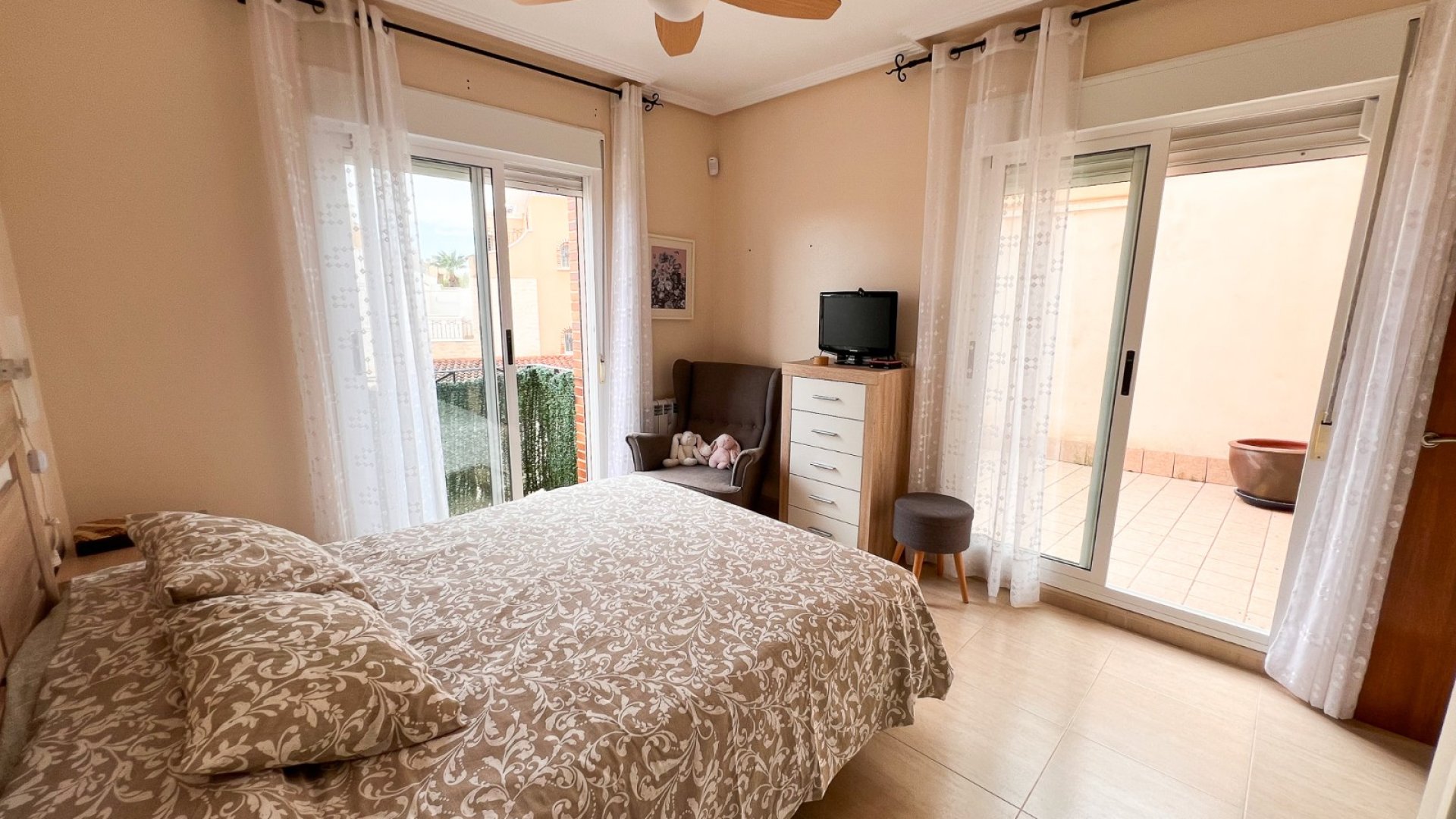 Resale - Villa -
Pilar de la Horadada