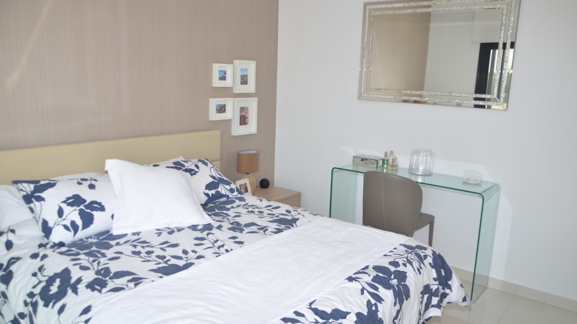 Resale - Villa -
Pilar de la Horadada