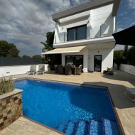 Resale - Villa -
Pilar de la Horadada