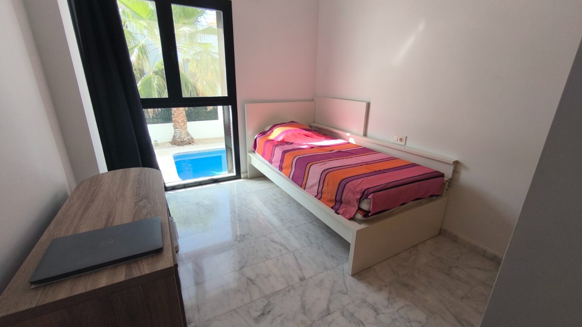 Resale - Villa -
Polop - Alberca