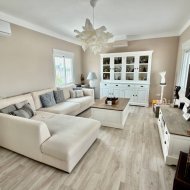 Resale - Villa -
Rafal