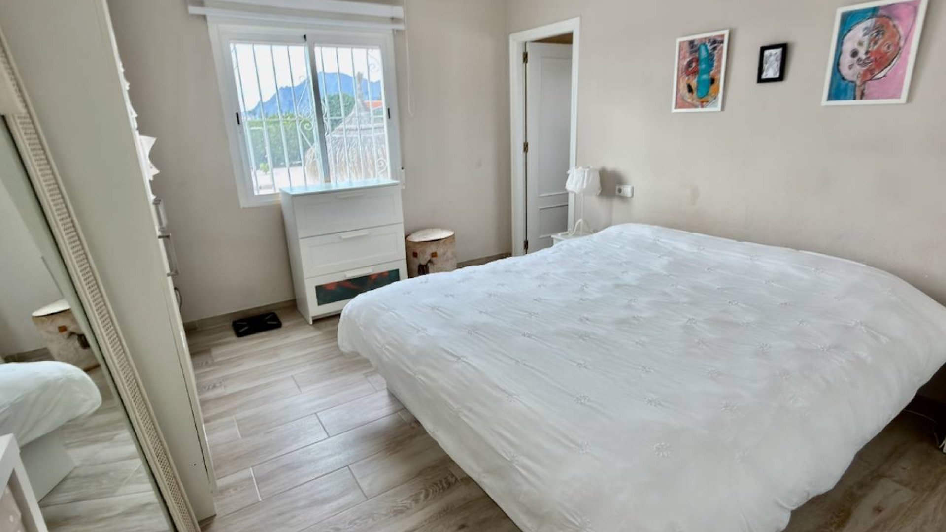 Resale - Villa -
Rafal