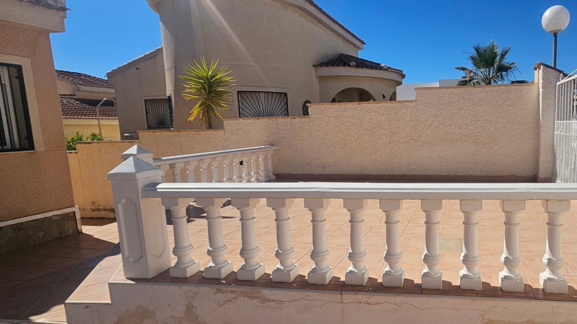Resale - Villa -
Rojales - Benimar