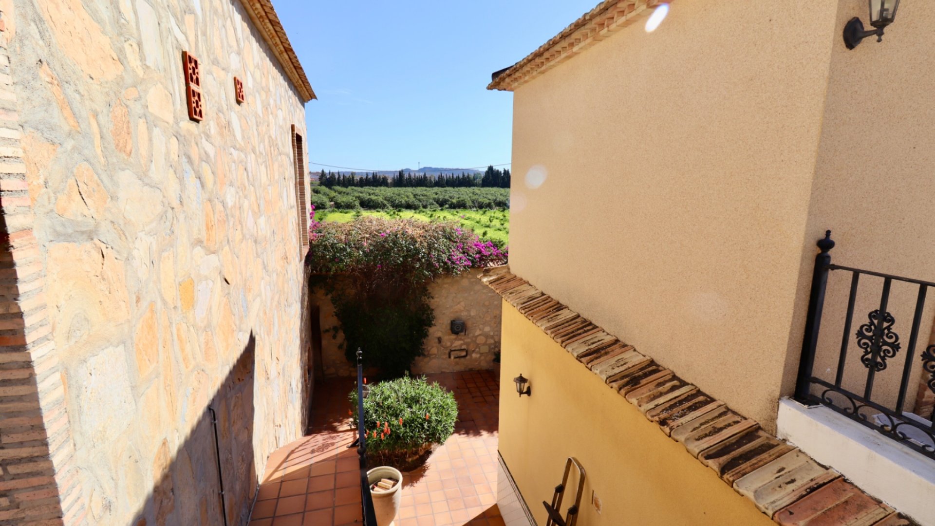 Resale - Villa -
Rojales - Heredades