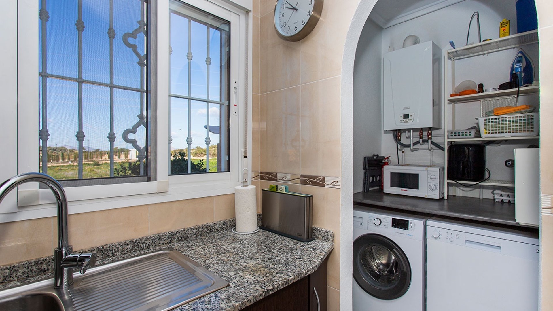 Resale - Villa -
Rojales - Pueblo