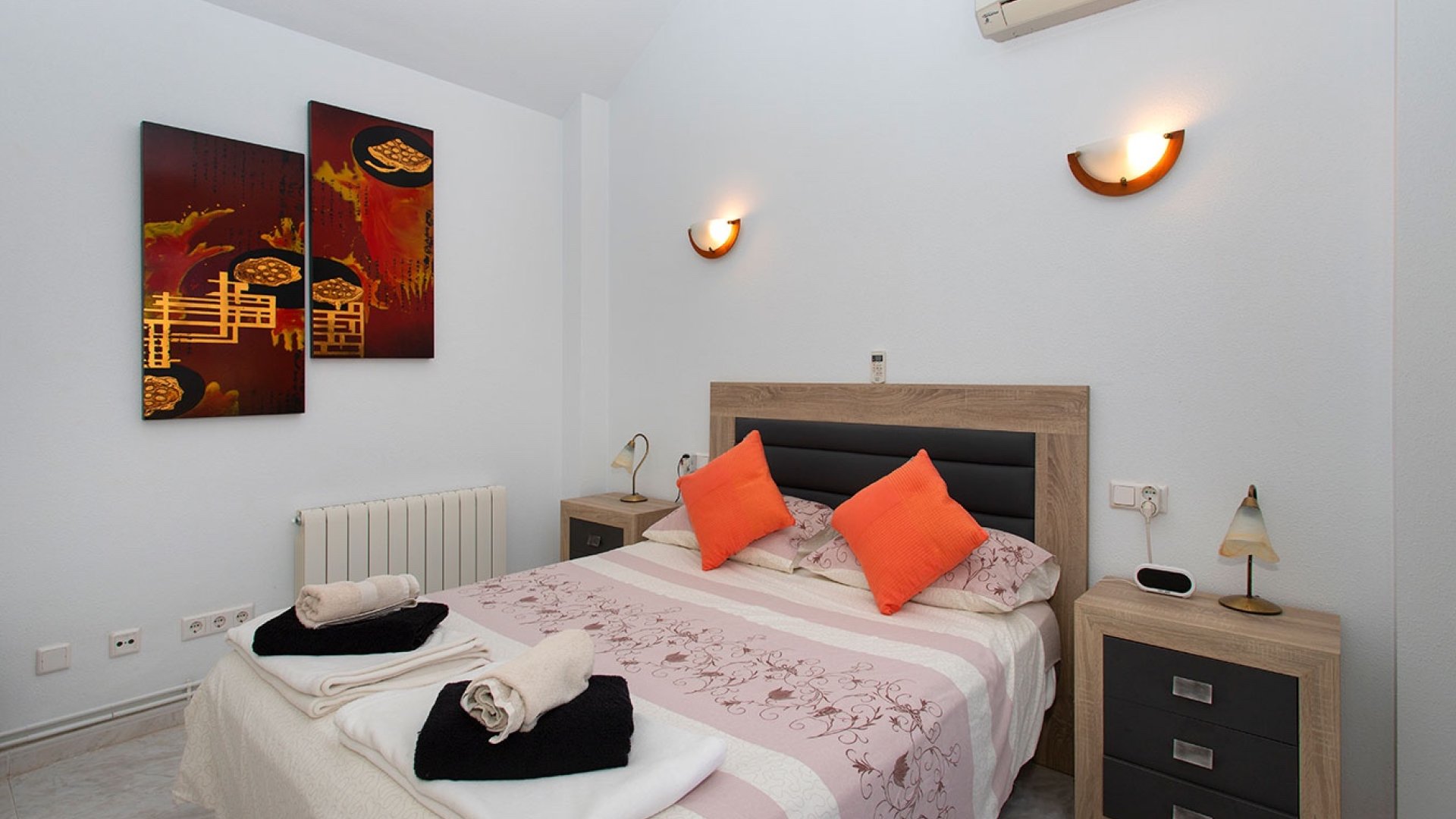 Resale - Villa -
Rojales - Pueblo