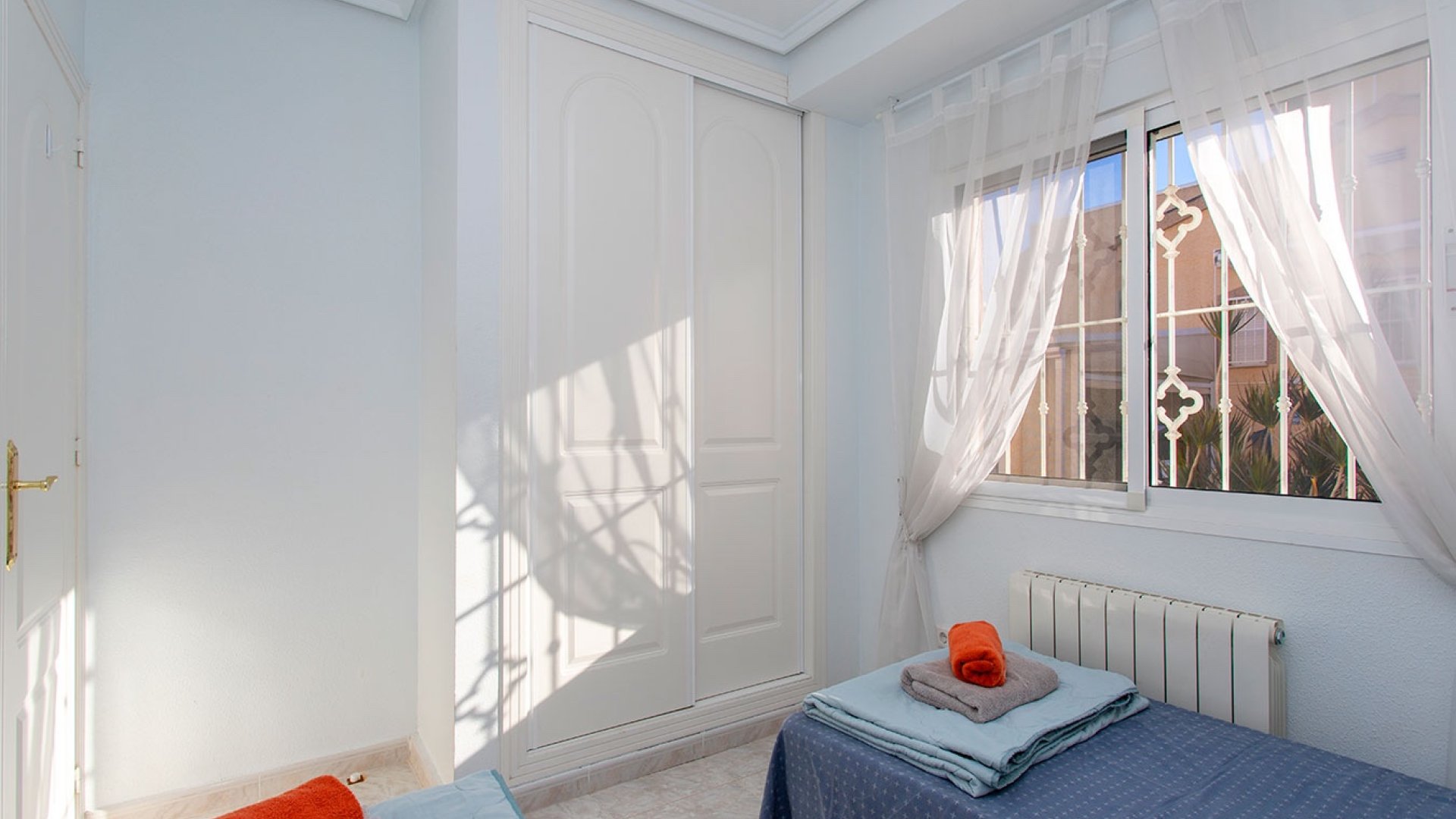 Resale - Villa -
Rojales - Pueblo