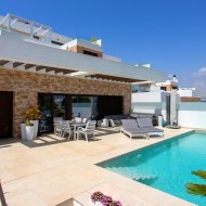 Resale - Villa -
Rojales