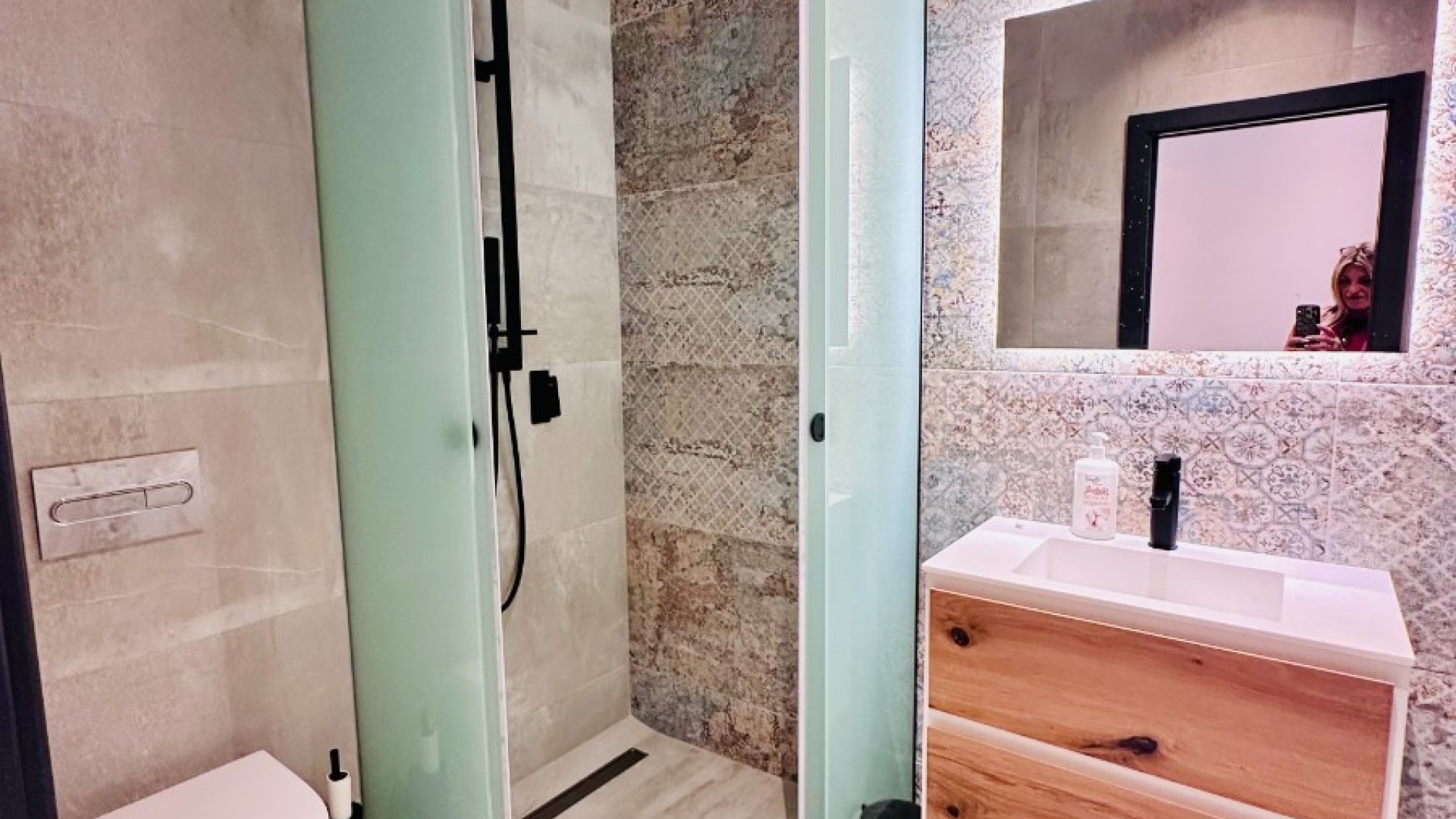 Resale - Villa -
Rojales